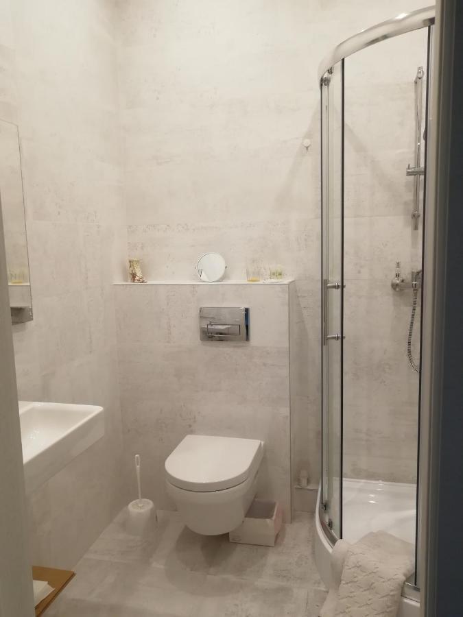 Lux Apartment, Near Metro Vasylkivska เคียฟ ภายนอก รูปภาพ